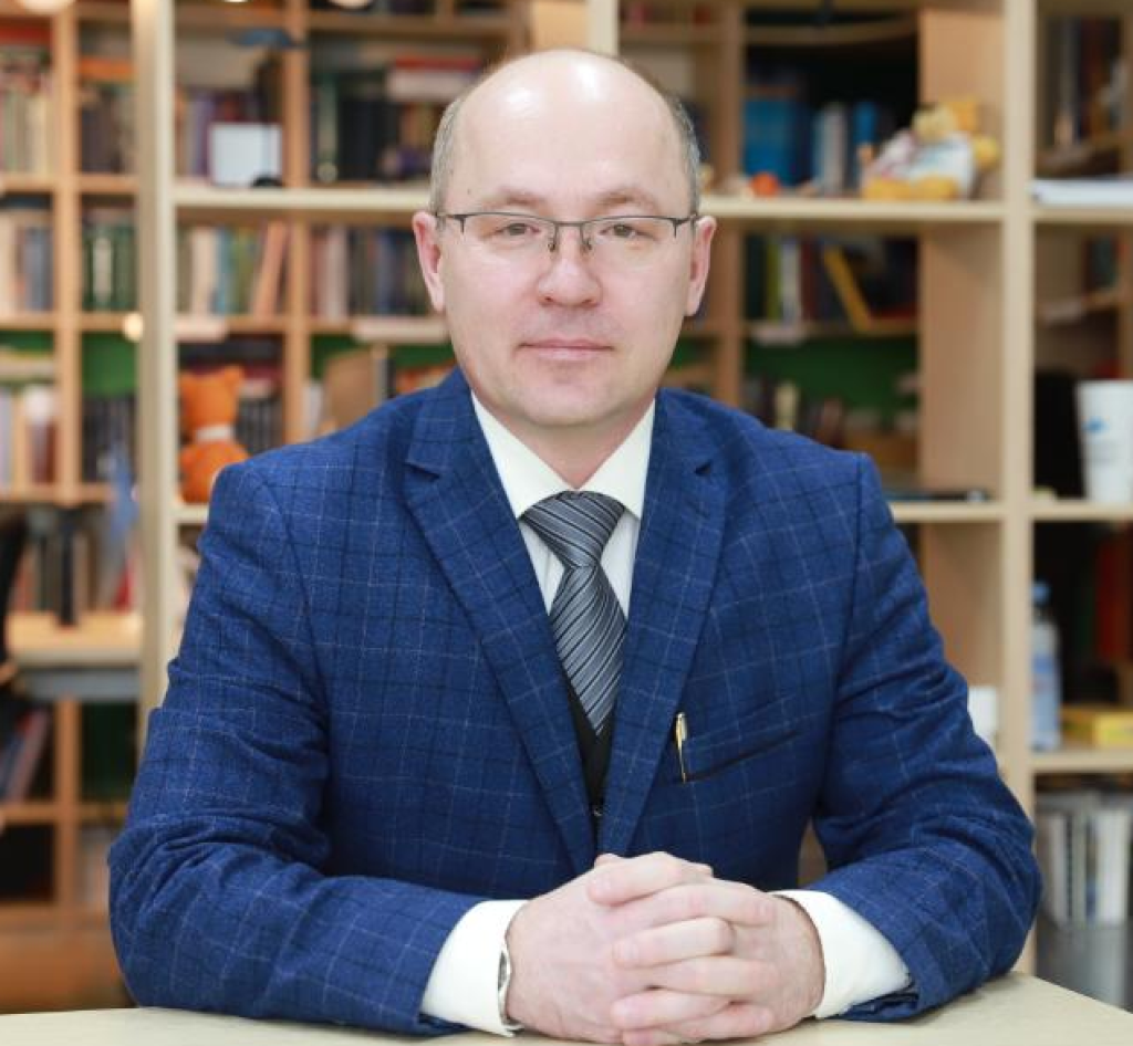 Игорь Валентинович Фролов